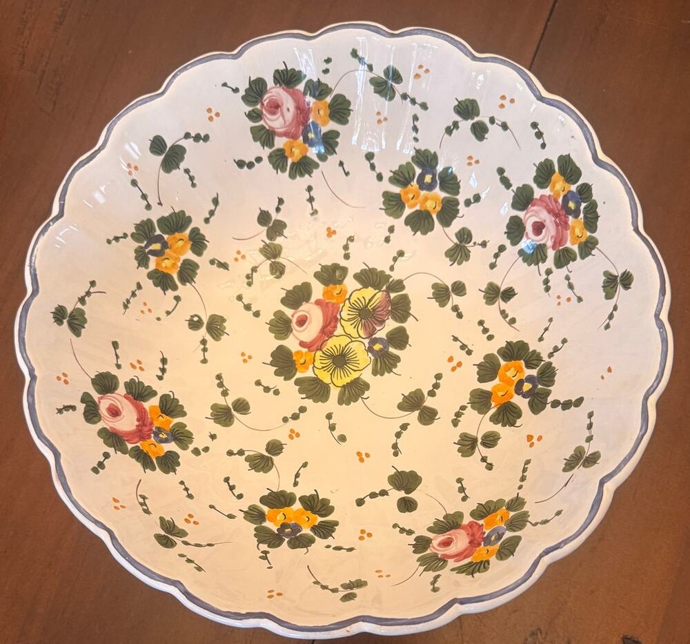 L PARDI Castelli - Rosa Pattern - Scalloped Serving Bowl 10" - Mint